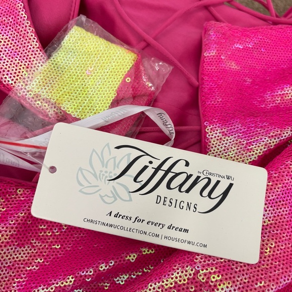 TIFFANY DESIGNS Pink One-Shoulder Sequin Gown Size 6 - Picture 3 of 5